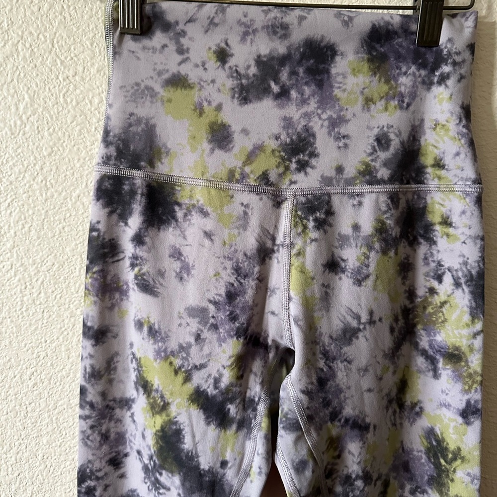 Lululemon High-Waist womens Tie-Dye Leggings in Gray & Olive size 4/ NWOT B207 - Picture 2 of 4